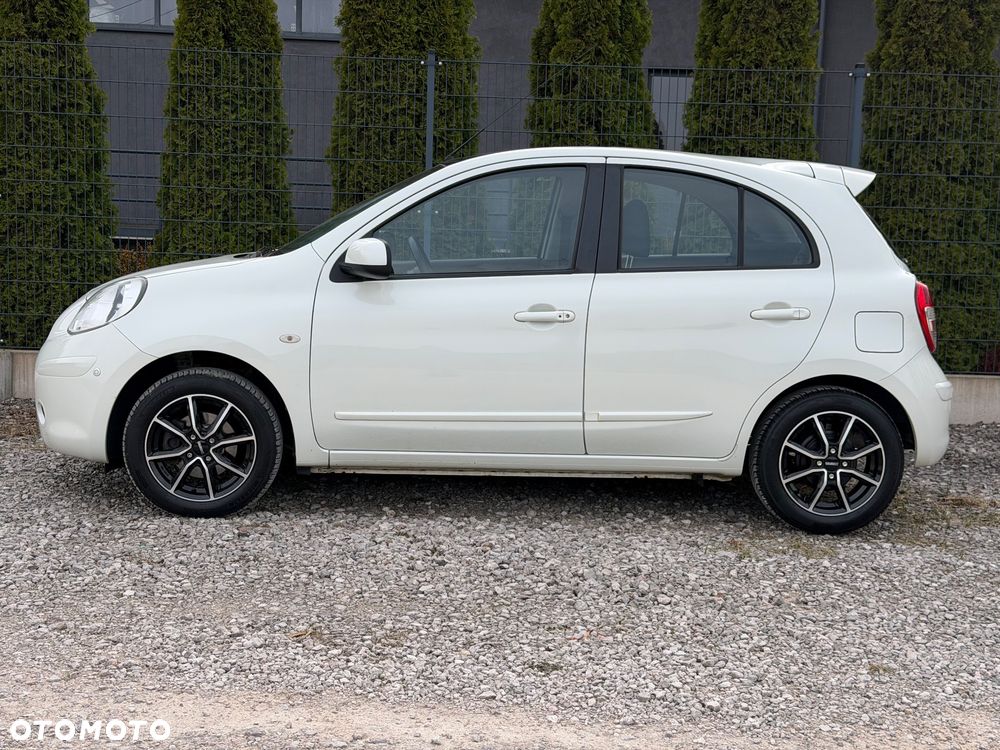 Nissan Micra 1.2 Bild der Frau - 11