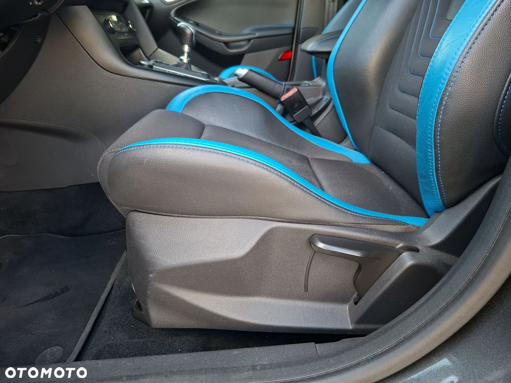 Ford Focus - 29