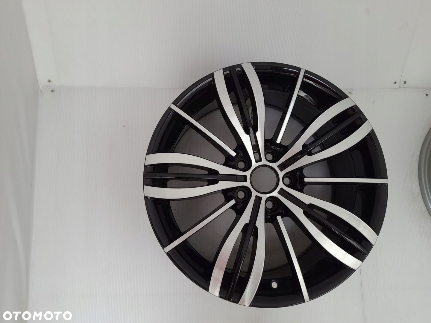FELGA ALUMINIOWA FONDMETAL 5X112 18 ET48 - 1