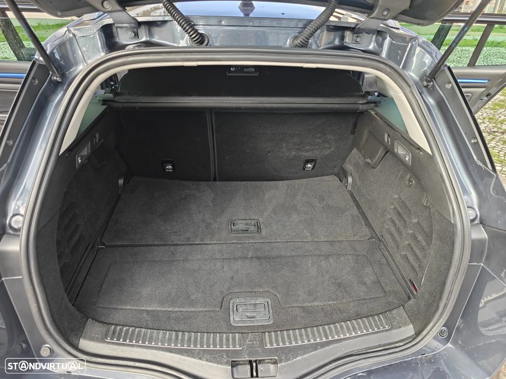 Renault Mégane Sport Tourer 1.5 Blue dCi GT Line EDC - 11