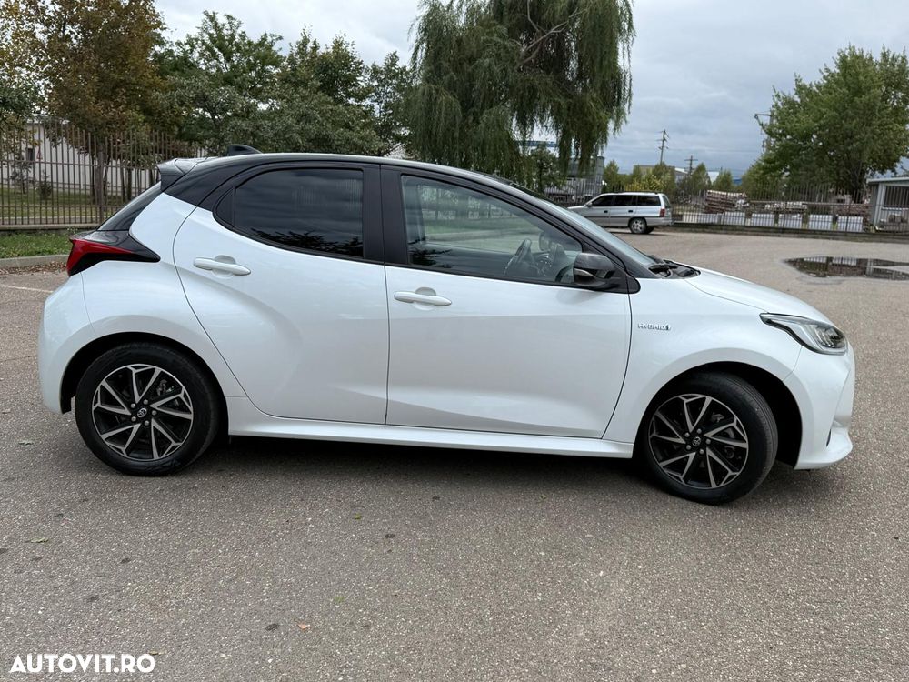 Toyota Yaris 1.5 VVT-i HSD Dynamic Plus - 29