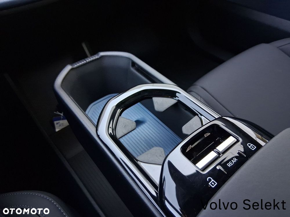 Volvo EX30 - 16
