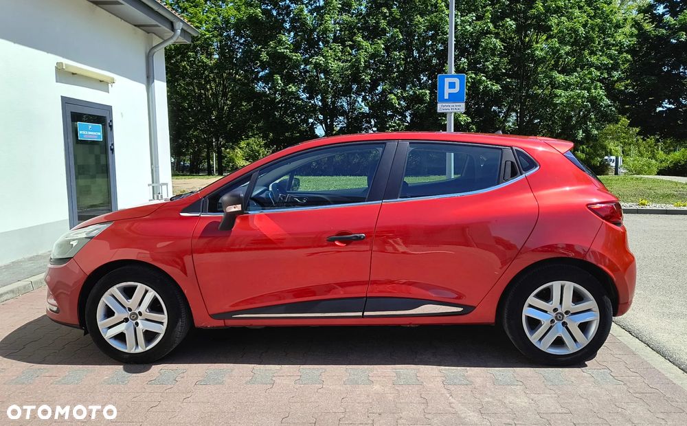 Renault Clio - 6