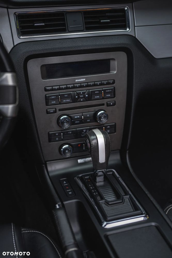 Ford Mustang 3.7 V6 Premium - 24