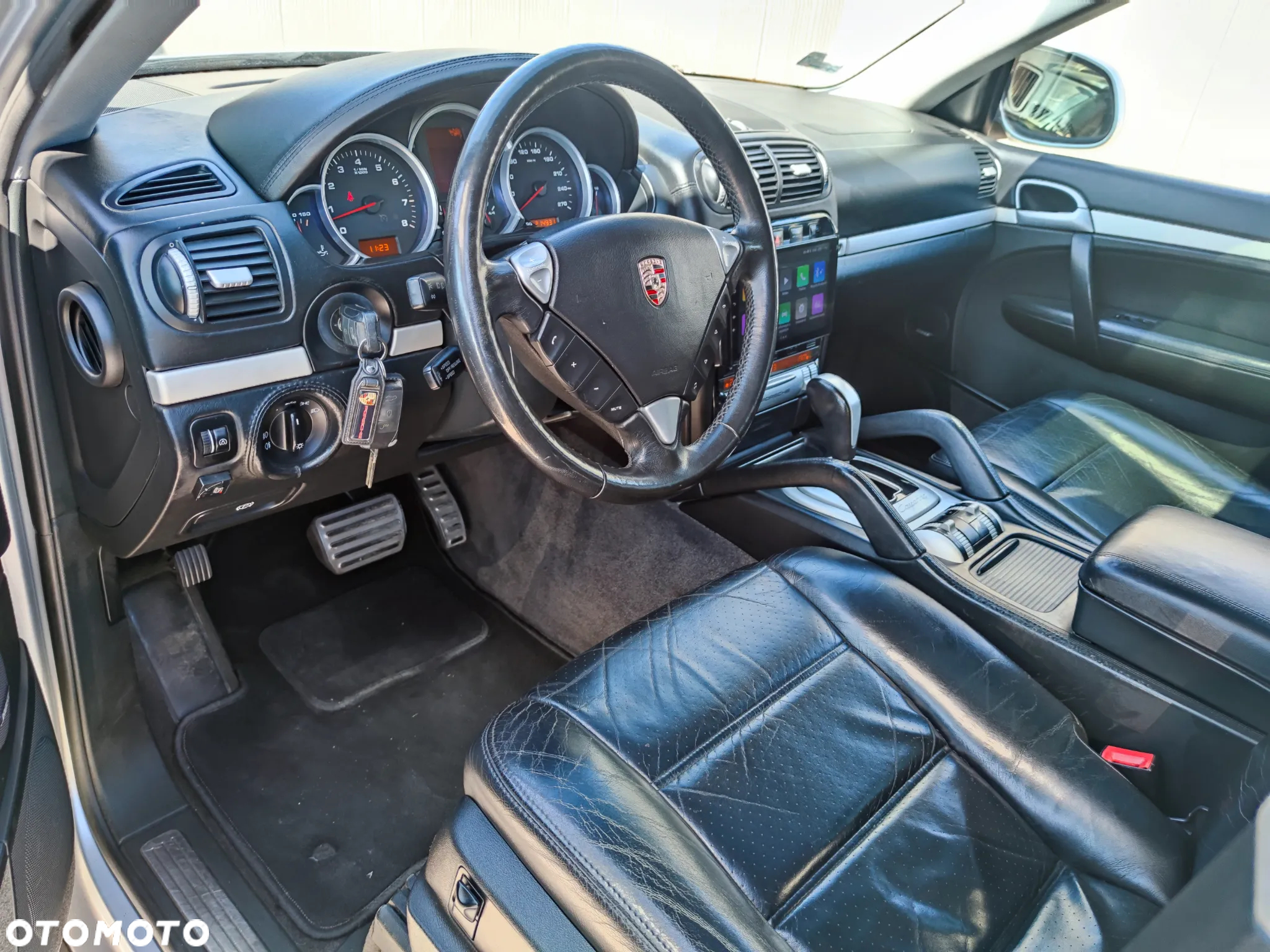 Porsche Cayenne - 14