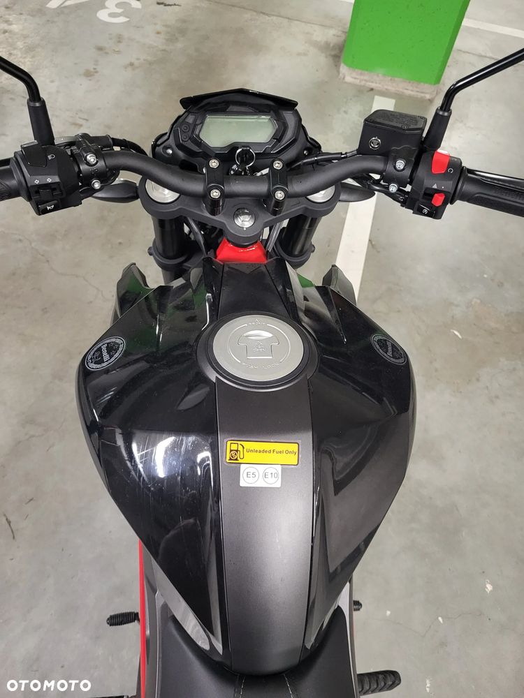 Benelli BN 125 - 13