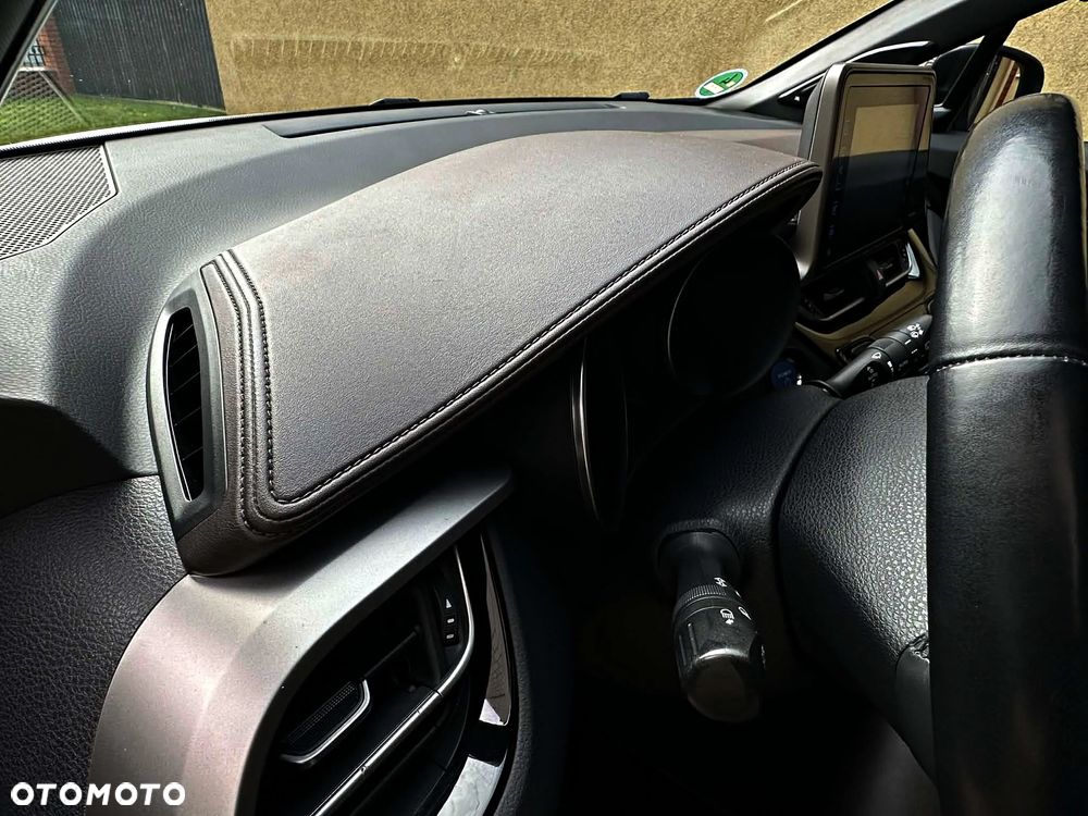 Toyota C-HR 1.8 Hybrid Dynamic - 36