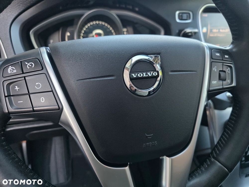 Volvo V40 D3 Geartronic Inscription - 17