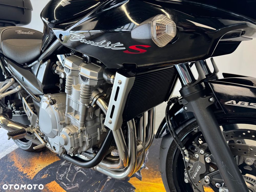 Suzuki Bandit - 9