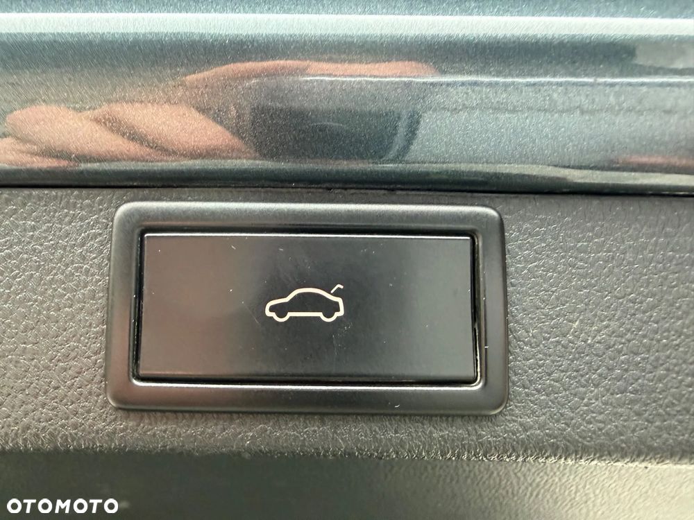 Skoda Octavia 2.0 TDI SCR Style DSG - 27