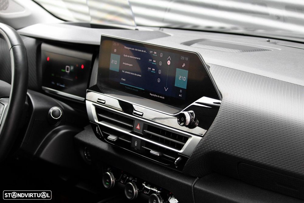 Citroën e-C4 50 kWh Shine - 10