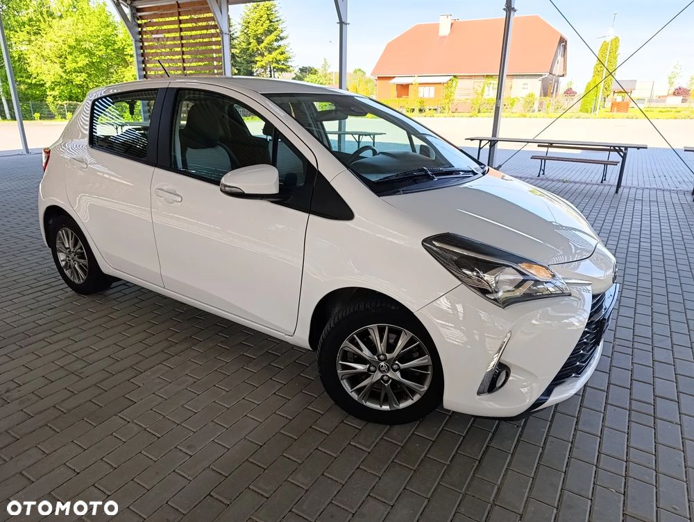 Toyota Yaris - 4