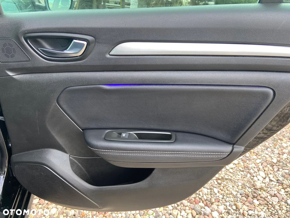 Renault Megane BLUE dCi 115 EDC BOSE EDITION - 37
