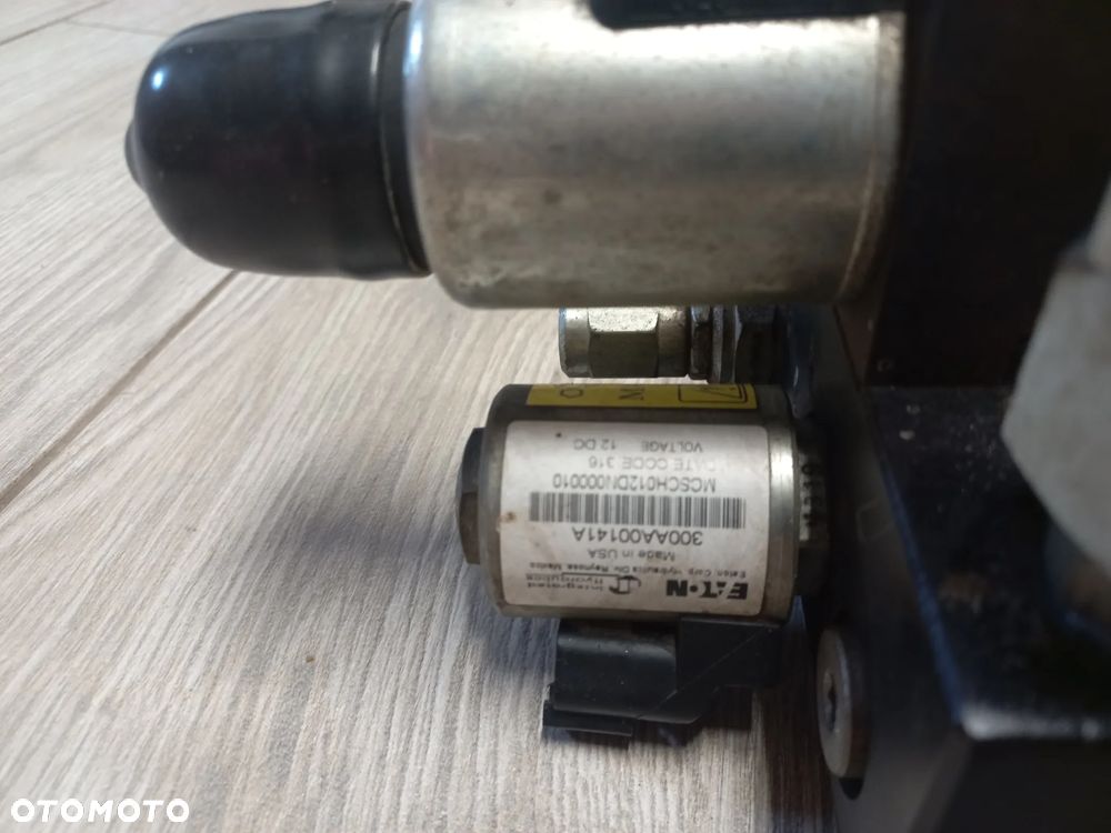 Zawór sterujący Vickers,84166215,orbitrol,84261626,87862245,47862245,47403442,contro valve section,gps,cnh,ls,steering valve,t7,puma - 8
