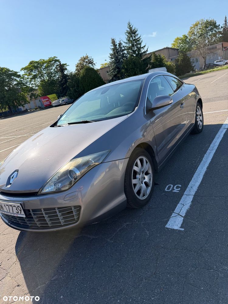 Renault Laguna 2.0 dCi Monaco GP2 - 1