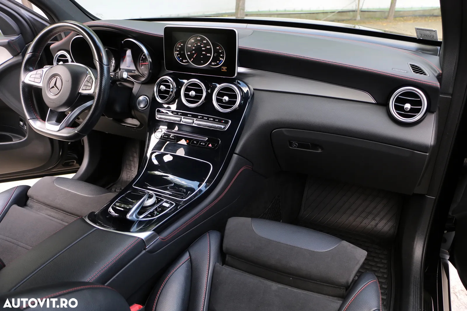 Mercedes-Benz GLC AMG 43 4Matic 9G-TRONIC - 21