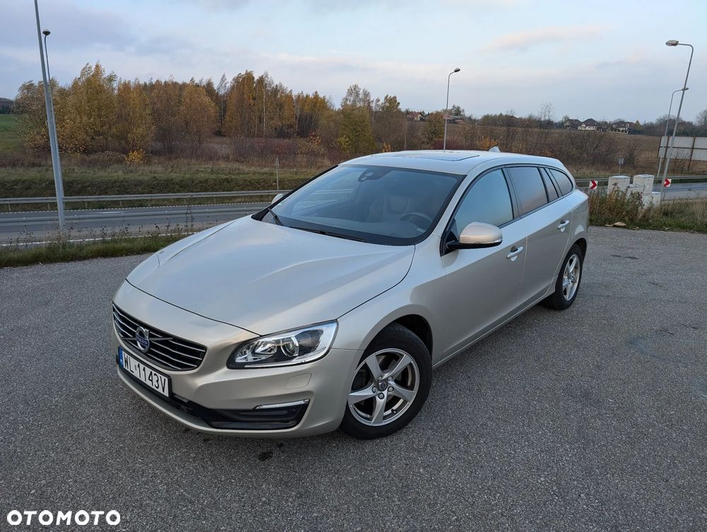 Volvo V60 D4 Summum - 10
