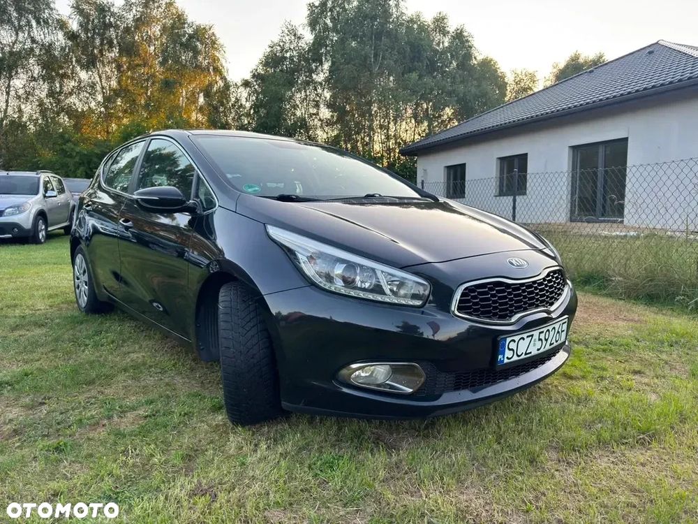 Kia Ceed 1.4 CVVT Dream Team Edition - 3