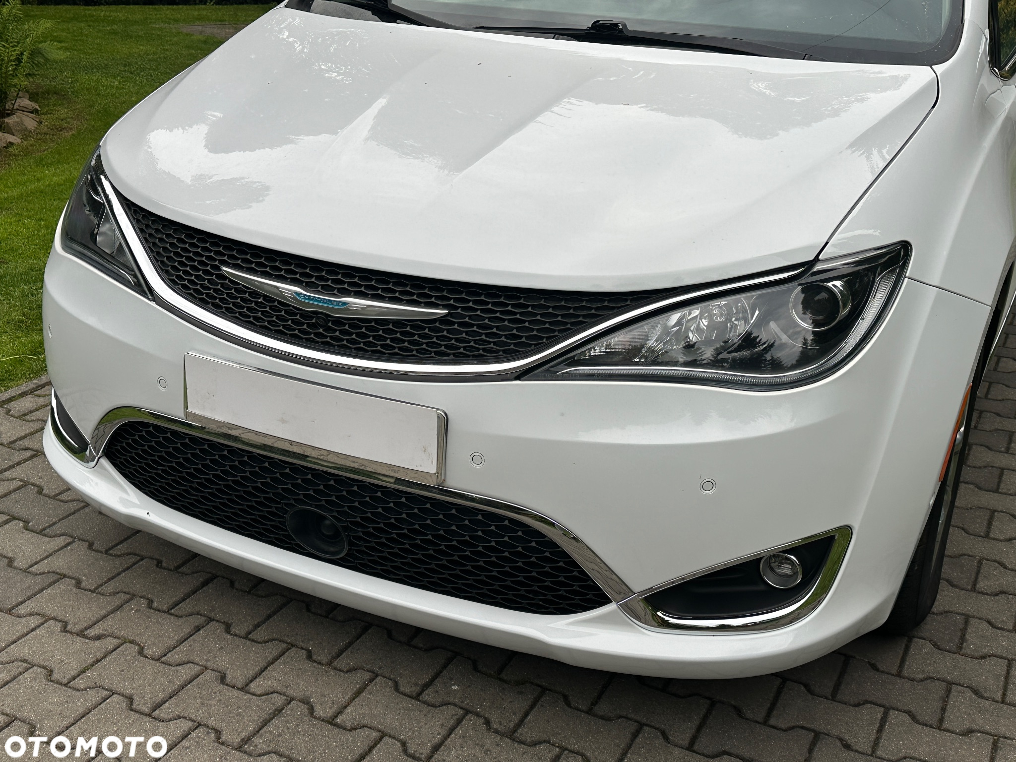 Chrysler Pacifica - 25