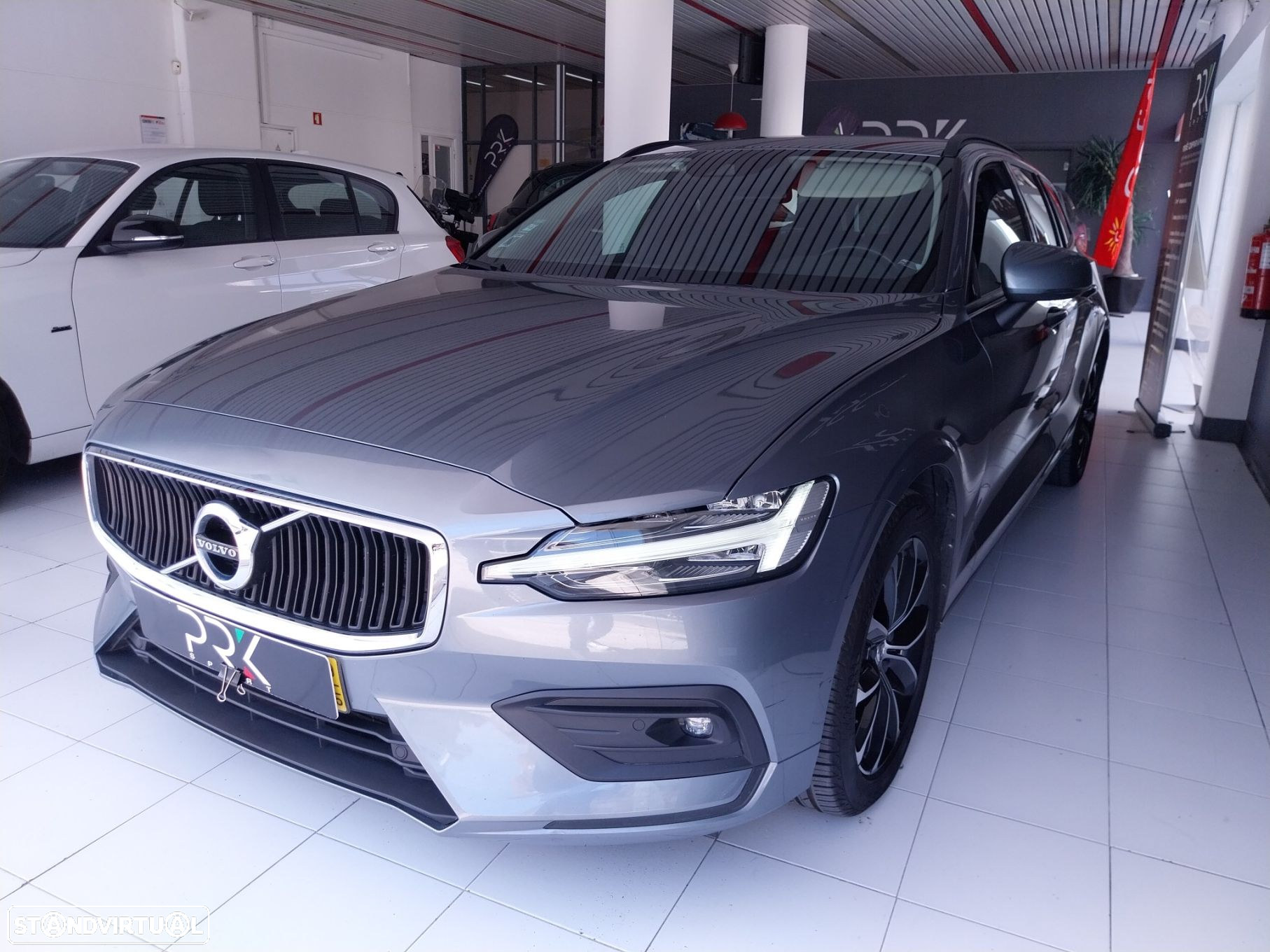Volvo V60 2.0 D3 Momentum - 3