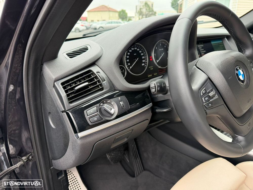 BMW X4 30 d xDrive Pack M - 22