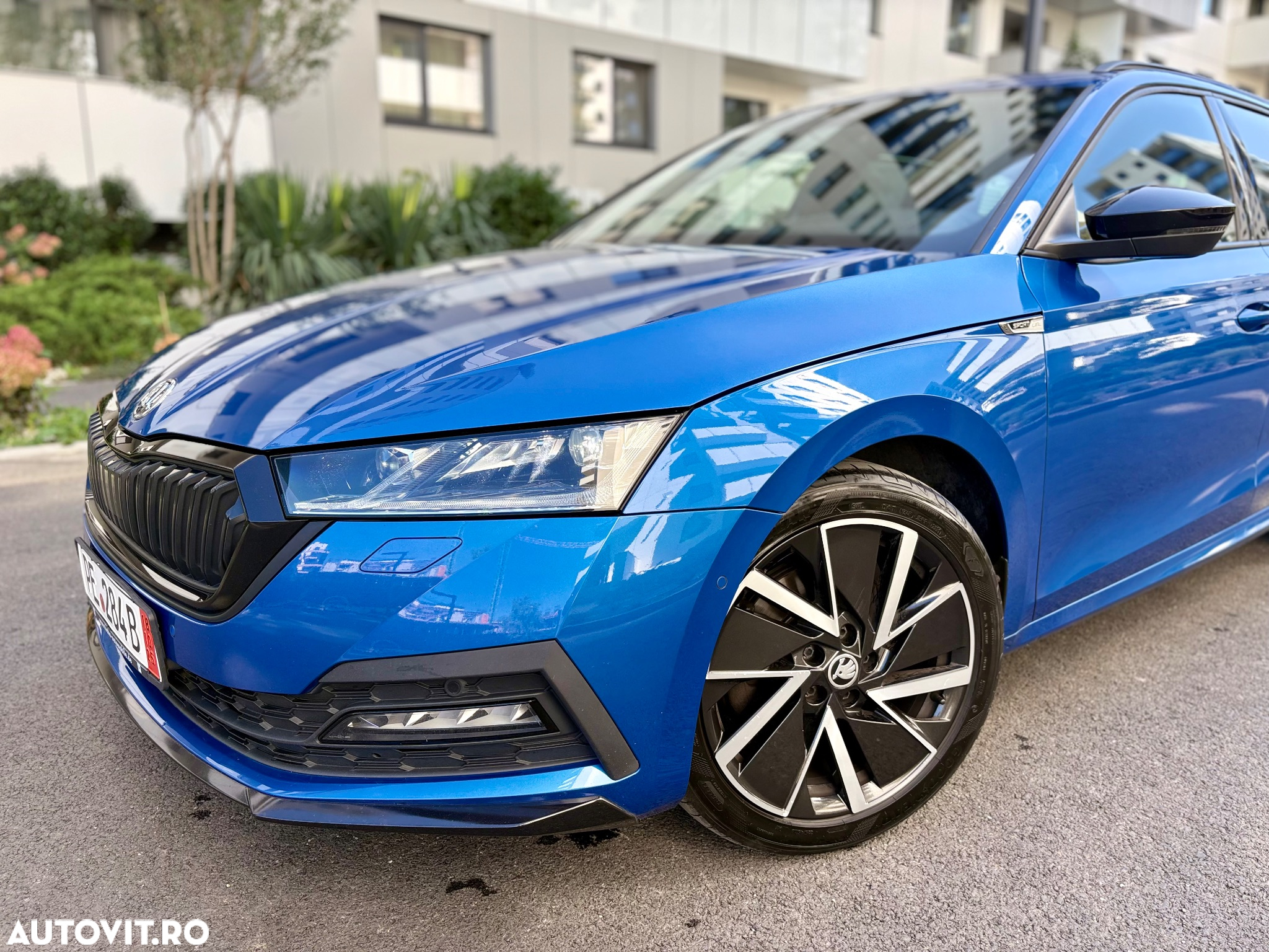 Skoda Octavia 2.0 TDI 150 CP DSG Sportline - 5