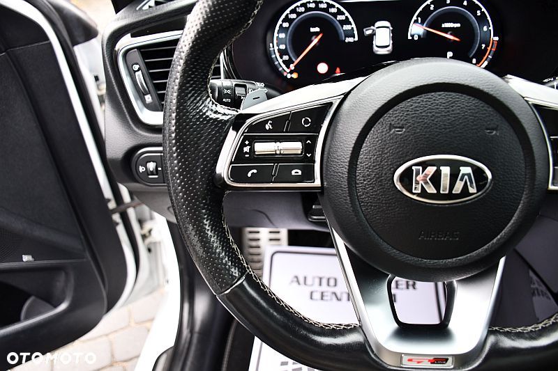 Kia ProCeed 1.4 T-GDI DCT7 OPF GT LINE - 17