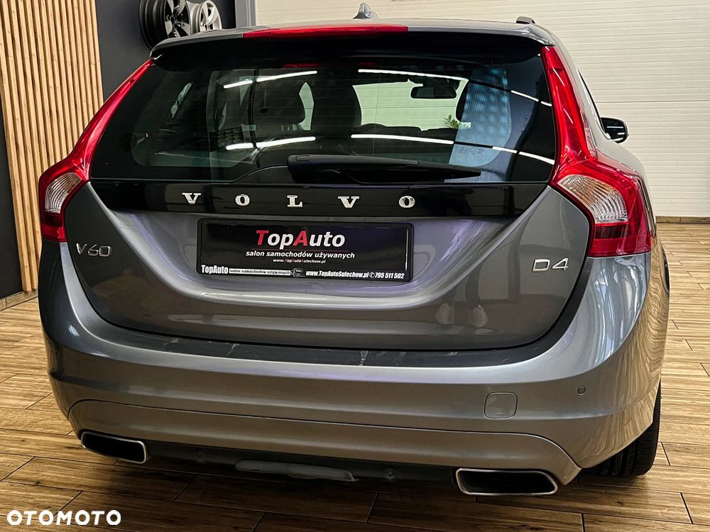 Volvo V60 D4 Drive-E Momentum - 9