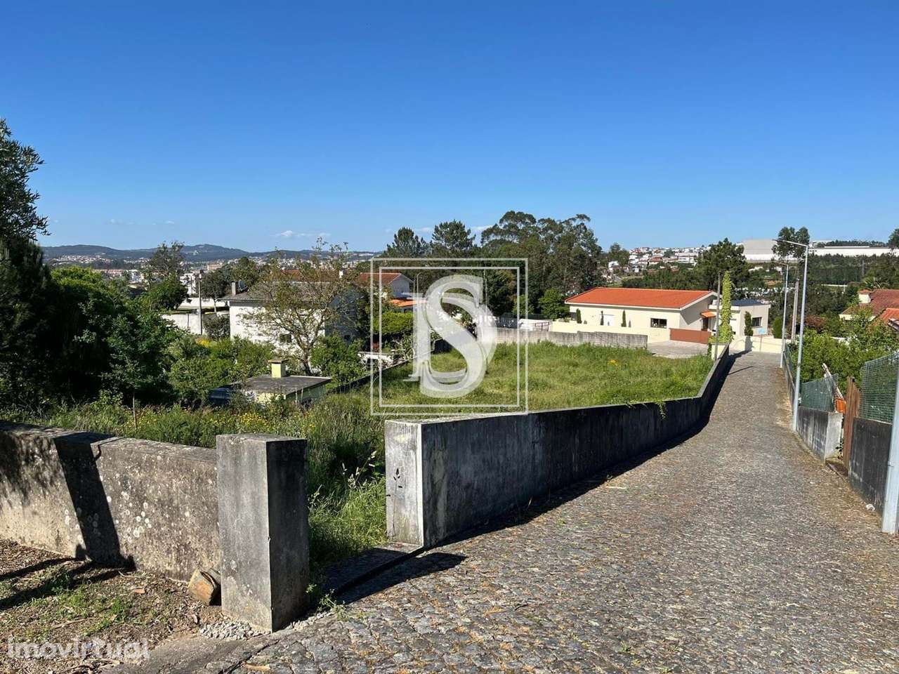 Terreno com projeto aprovado na Trofa - Grande imagem: 3/16