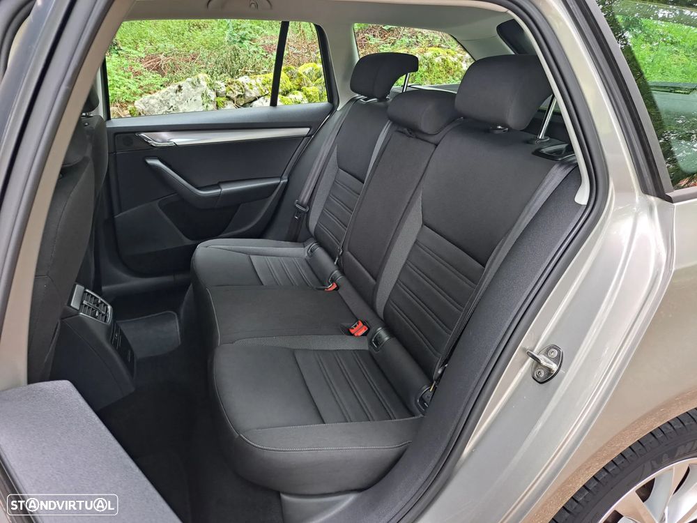 Skoda Octavia Break 1.6 TDi Ambition - 25