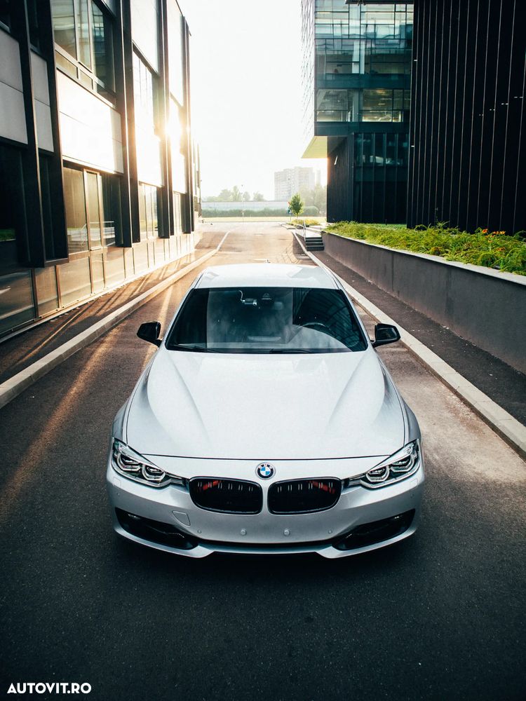 BMW Seria 3 335i Sport-Aut. Sport Line - 2