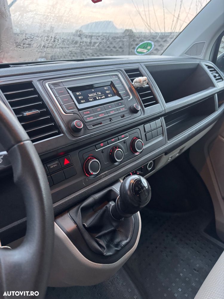 Volkswagen Transporter - 15
