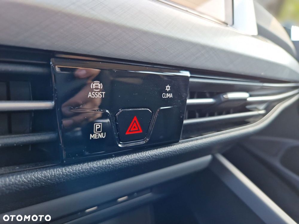 Volkswagen Golf 1.5 TSI EVO Style - 25