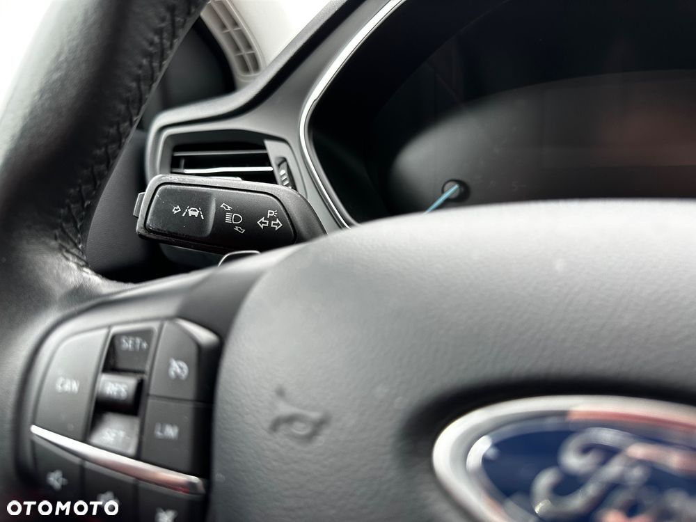 Ford Focus 2.0 EcoBlue Titanium Business - 23