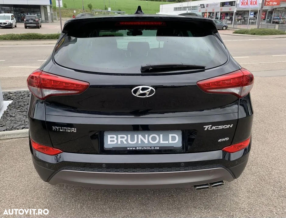 Hyundai Tucson 2.0 CRDI 4WD 6AT Luxury Pack+ - 13