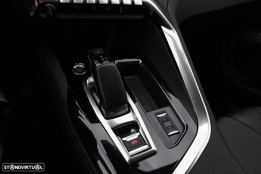 Peugeot 3008 1.6 Hybrid Allure Pack e-EAT8 - 19