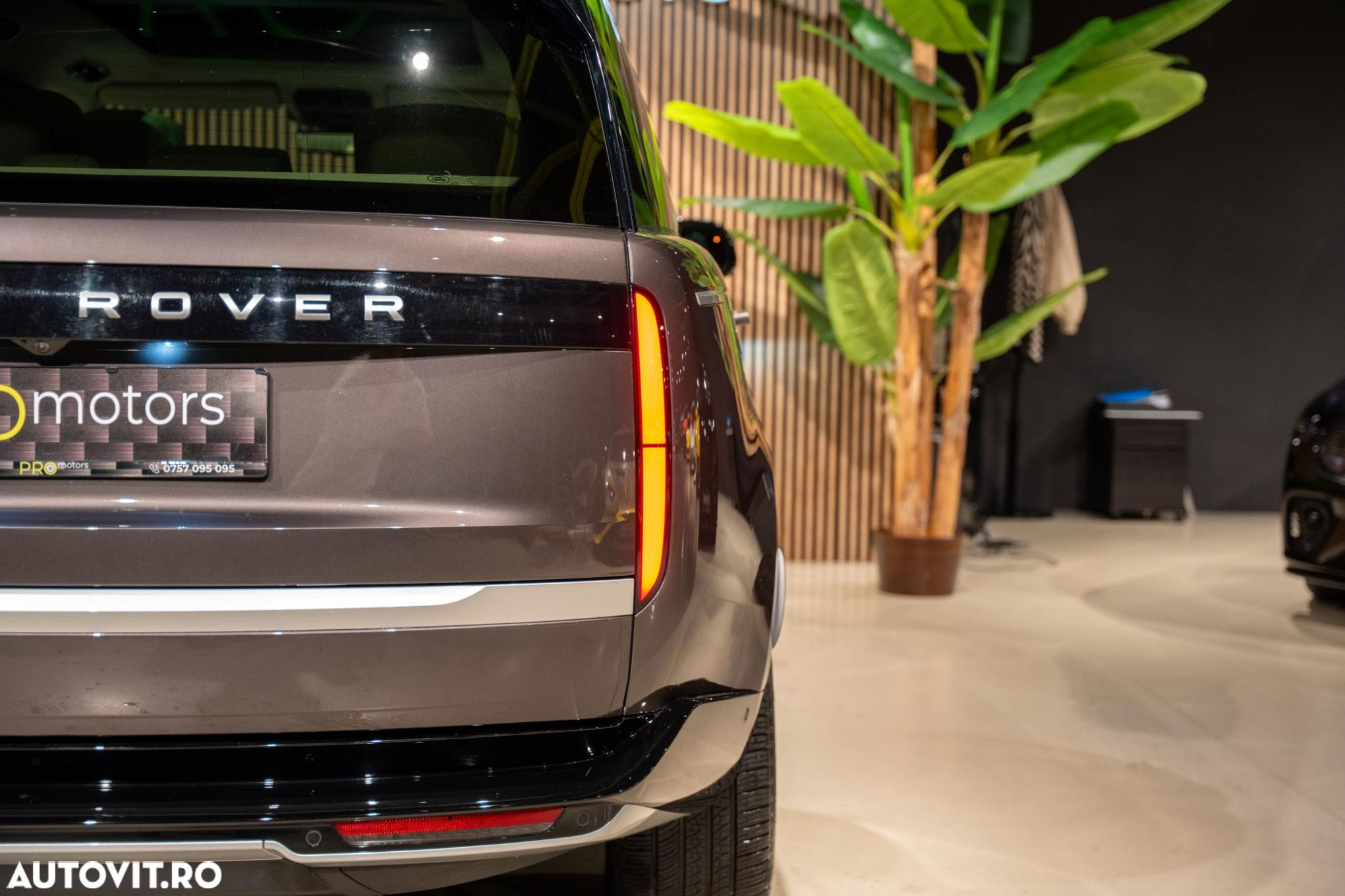Land Rover Range Rover - 28