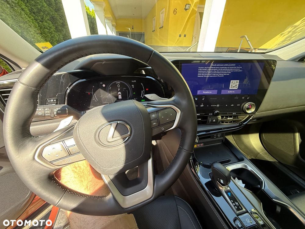 Lexus NX 350h Omotenashi AWD - 8