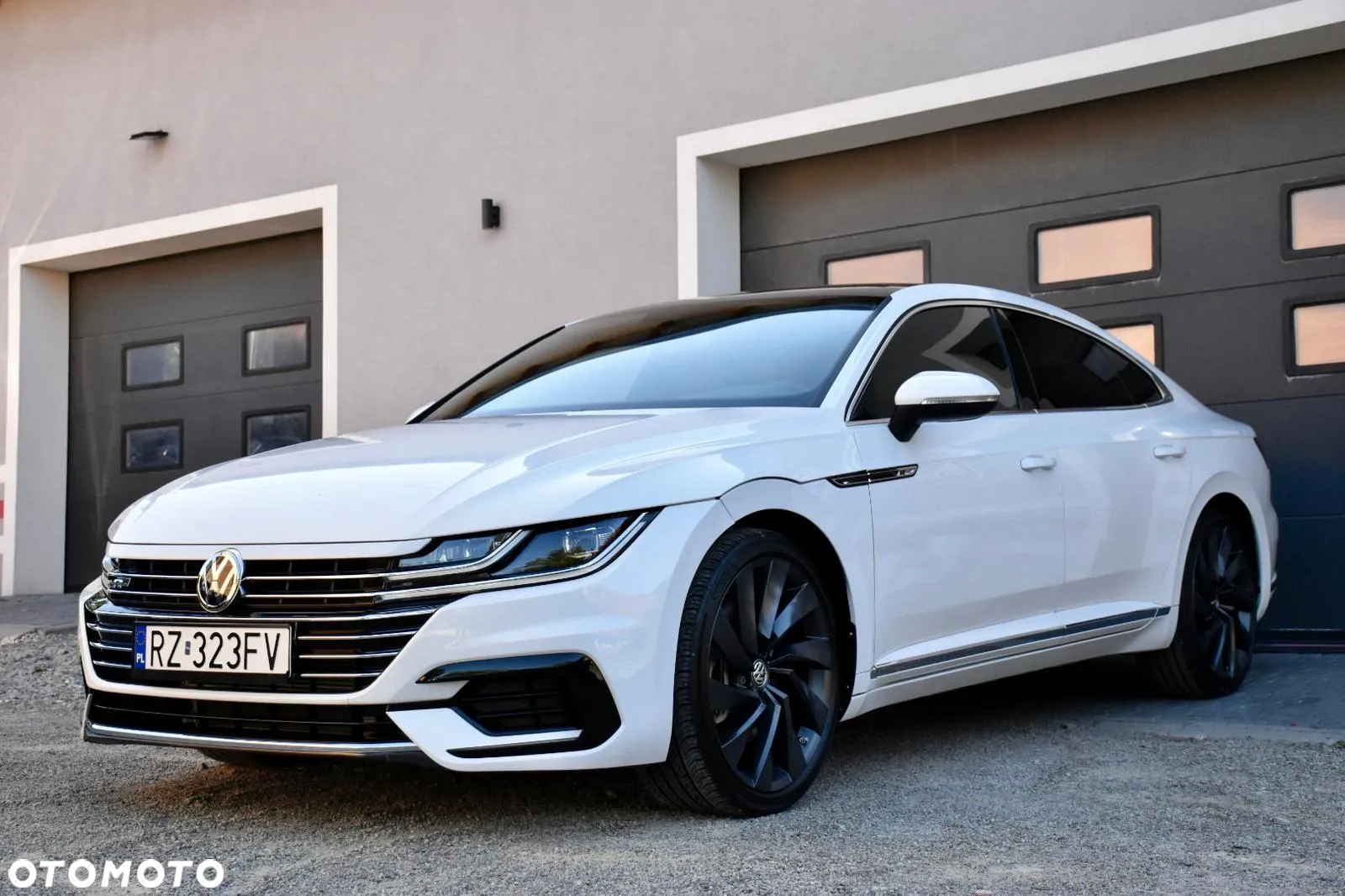Volkswagen Arteon 2.0 TSI 4Motion R-Line Edition DSG - 2