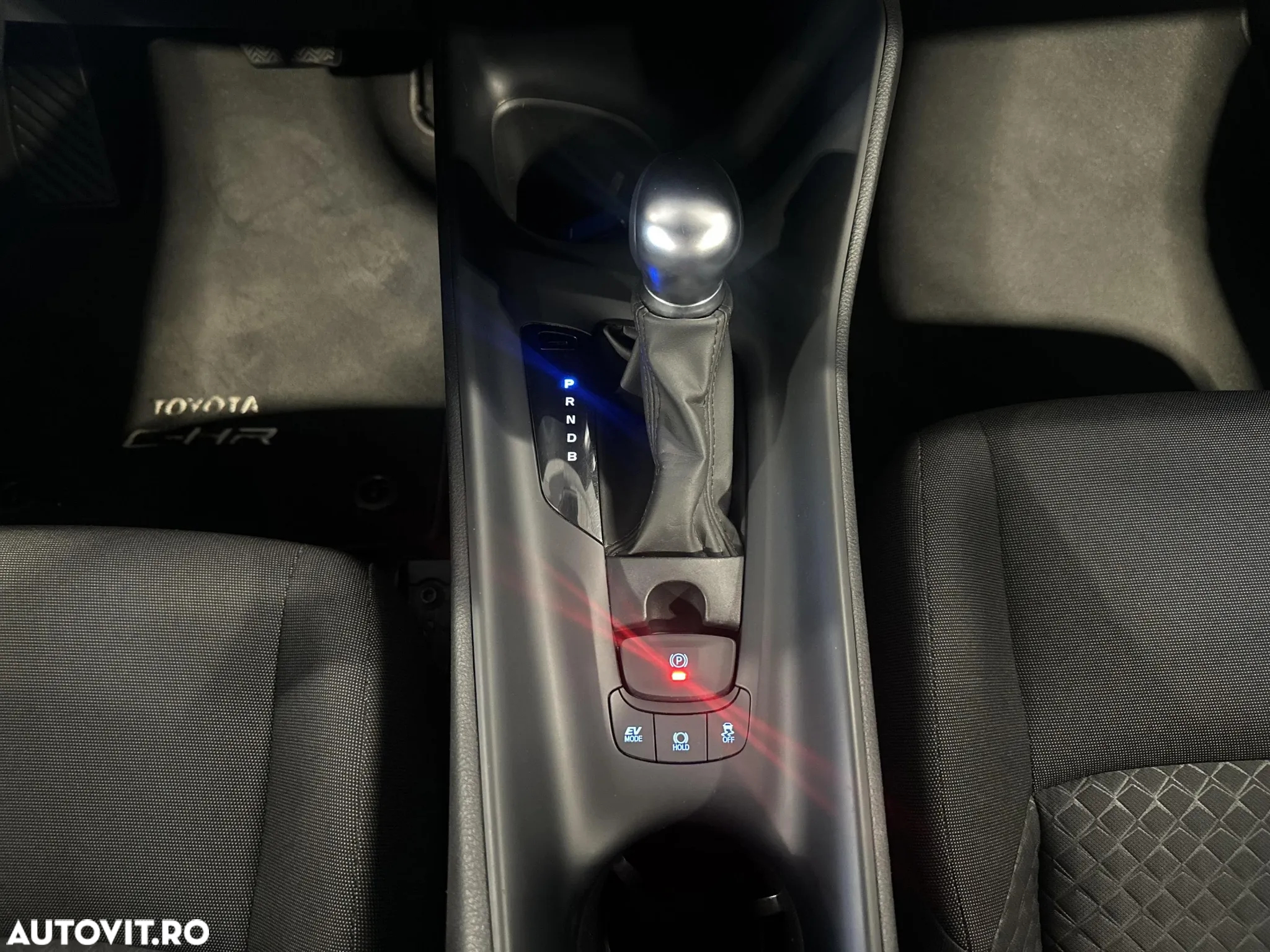 Toyota C-HR - 18