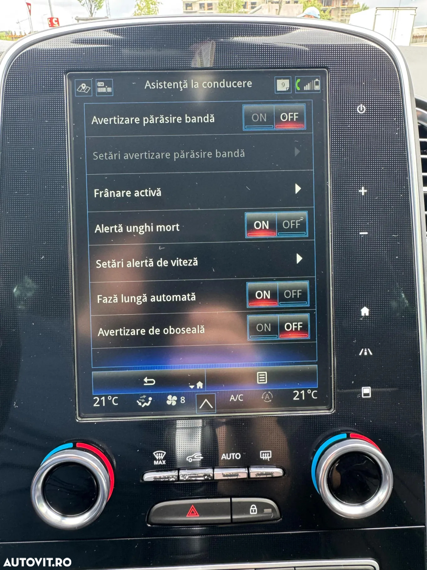 Renault Scenic BLUE dCi 120 EDC BOSE EDITION - 32