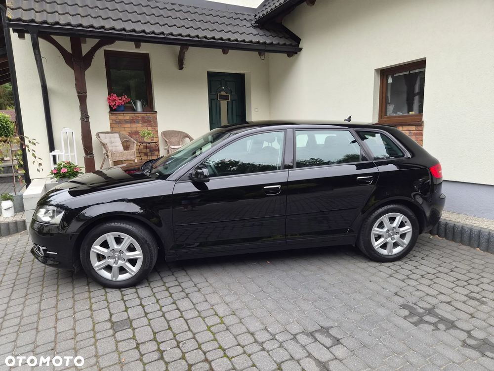 Audi A3 Sportback 1.6 TDI S tronic Attraction - 33
