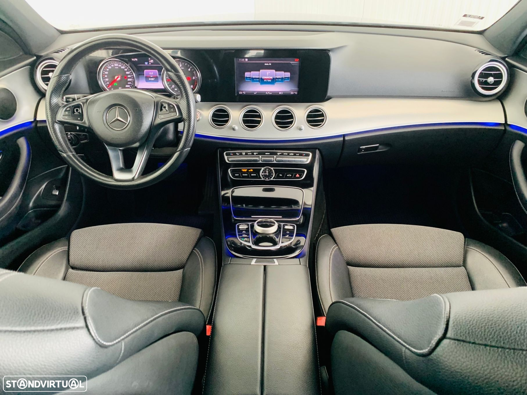 Mercedes-Benz E 220 d Avantgarde - 28