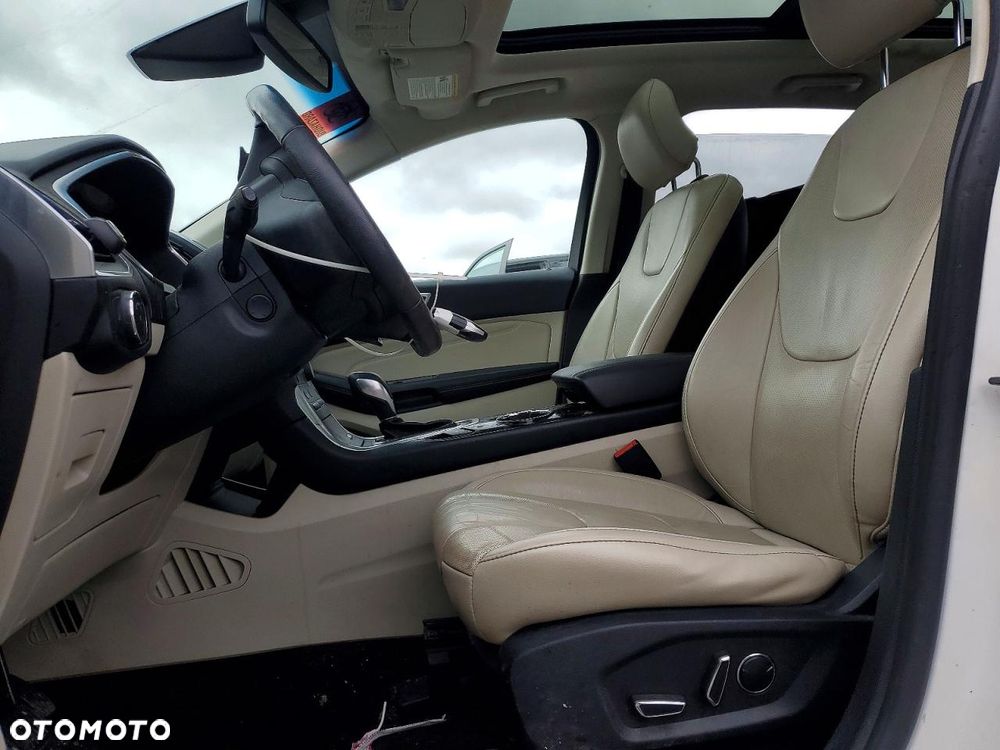 Ford Edge - 5