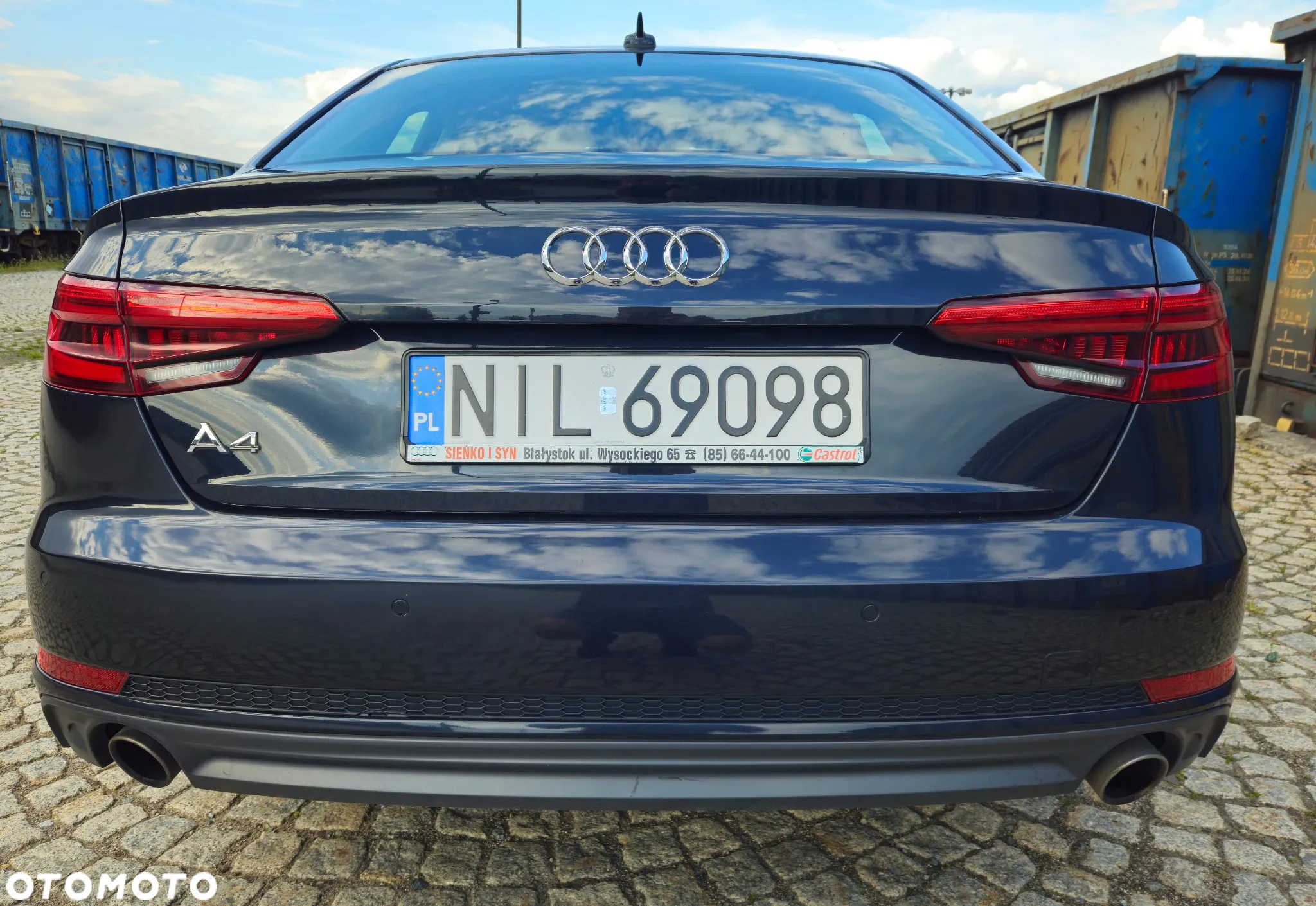 Audi A4 2.0 TFSI ultra - 12