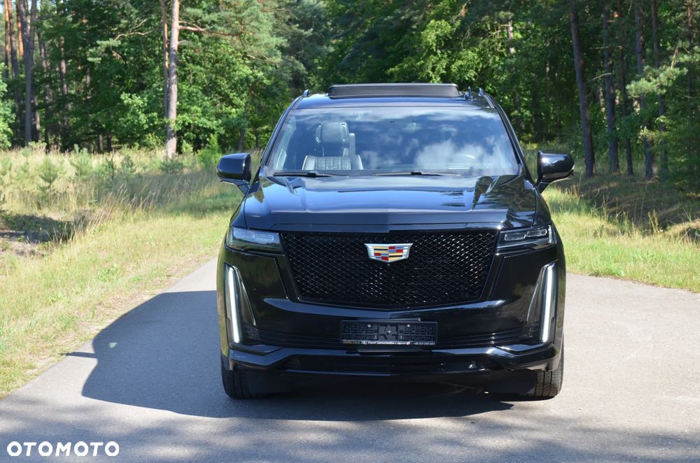 Cadillac Escalade - 17
