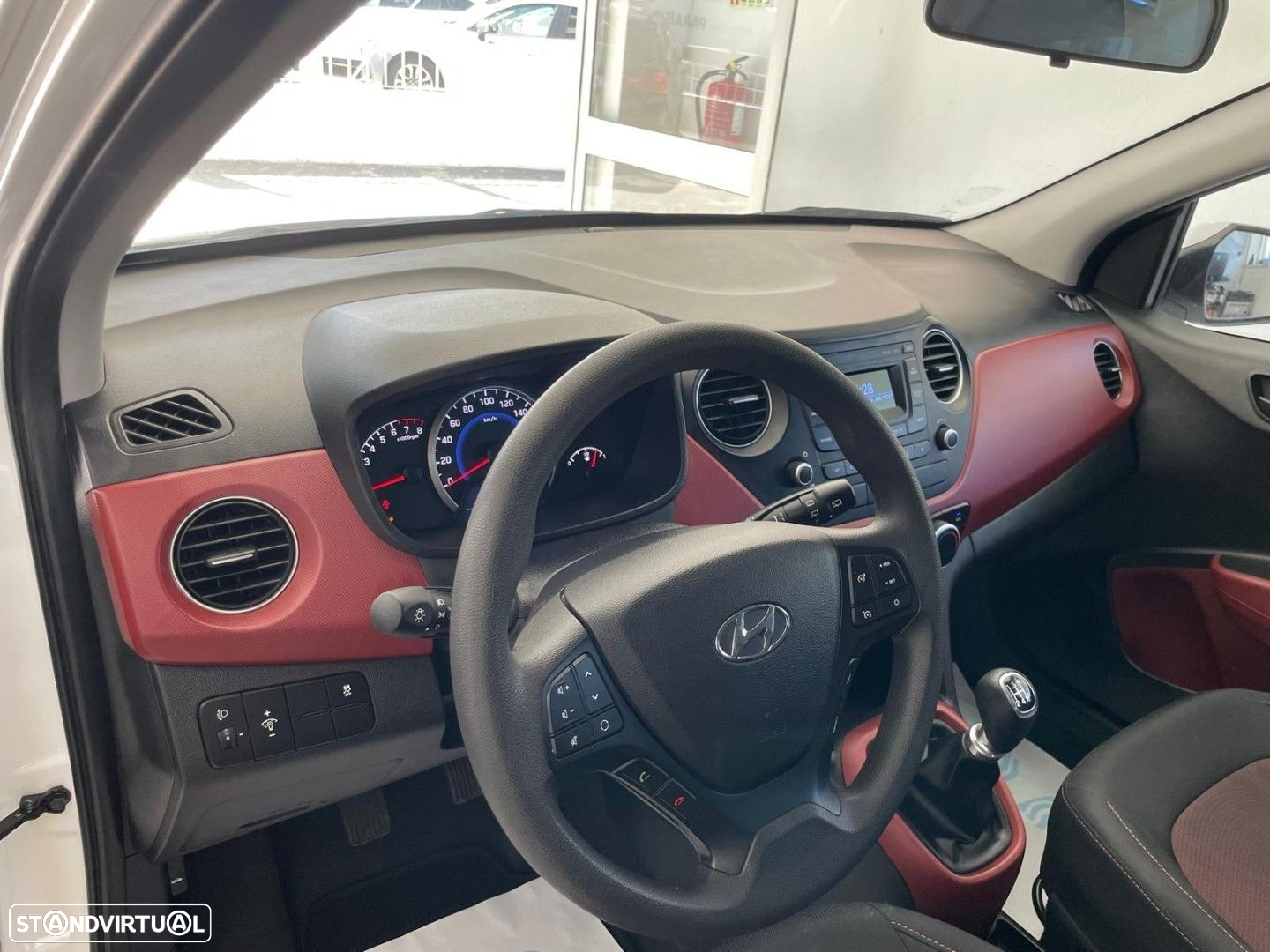 Hyundai i10 1.0 Urban - 8