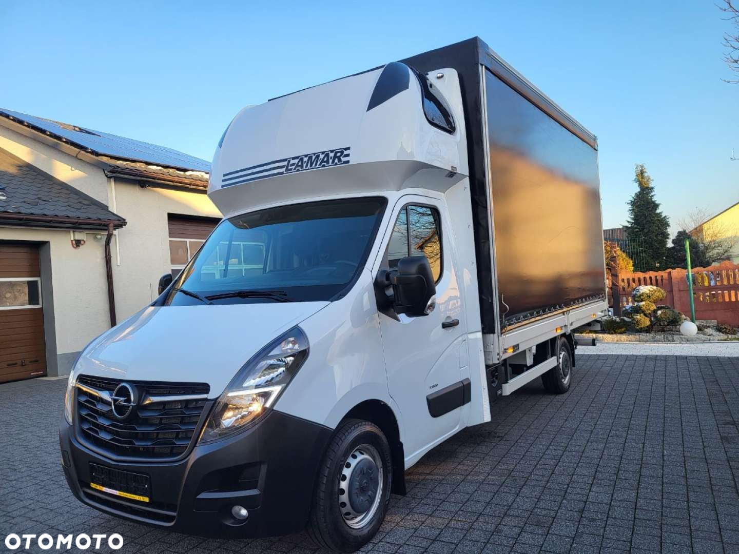 Opel Movano z windą salon Polska - 20
