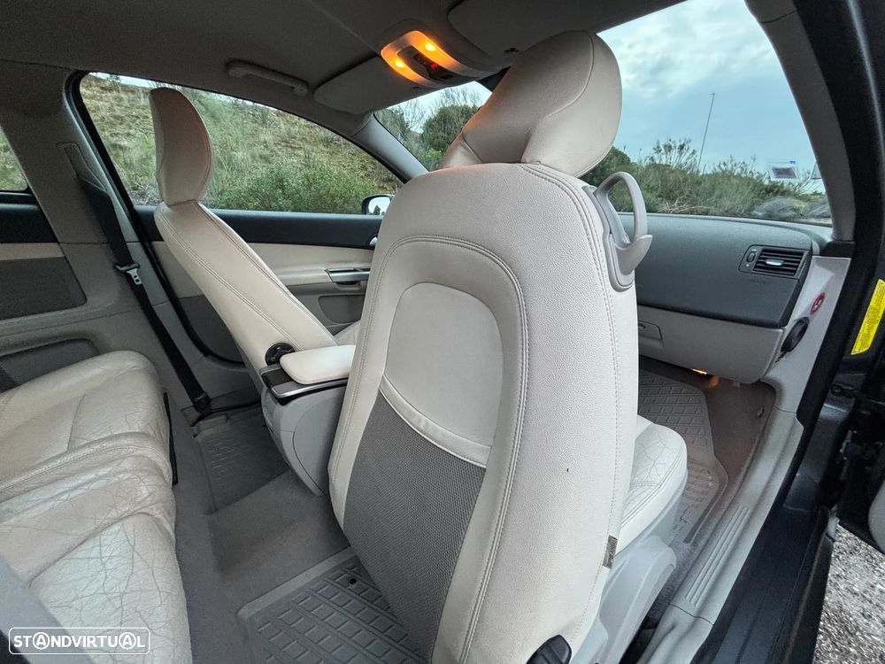 Volvo C30 1.6 D Drive Summum - 27
