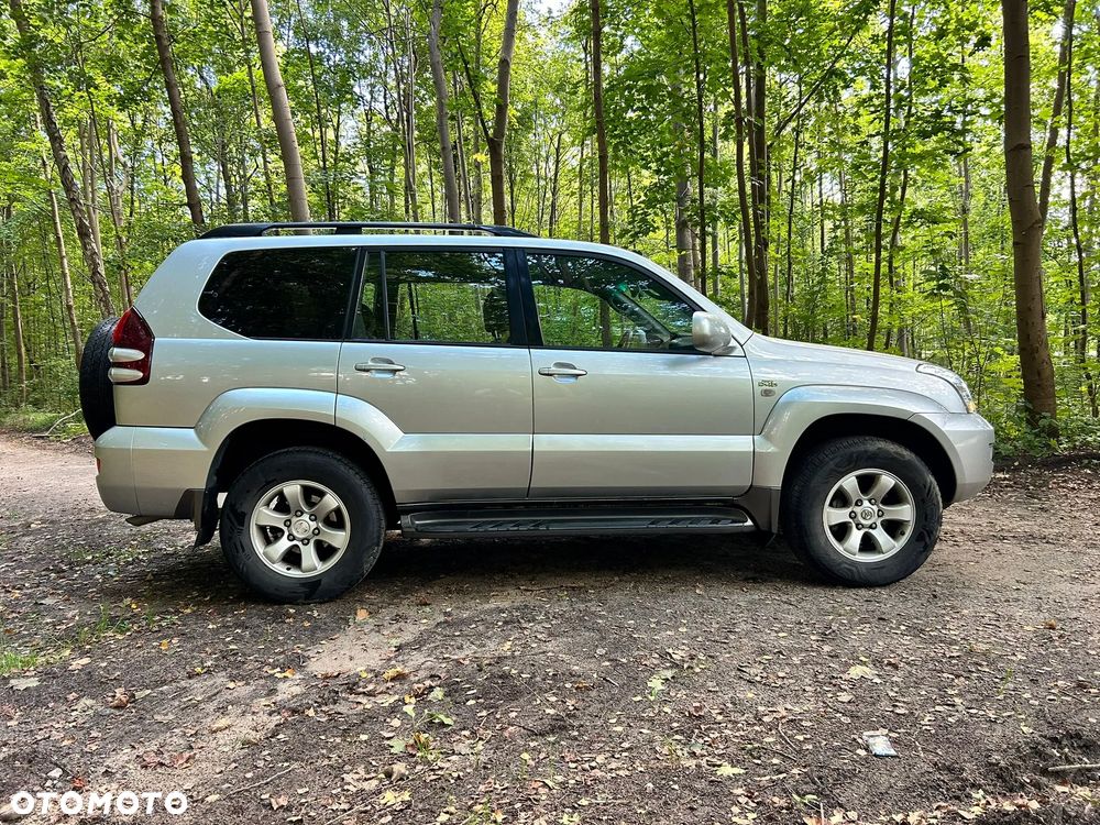 Toyota Land Cruiser 3.0 D Luna Voyage - 5